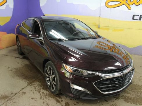 Used 2020 Chevrolet Malibu RS w/ LPO, Convenience Package 2 FWD image 2