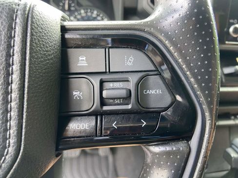 Used 2023 Toyota Tundra SR AWD/4WD image 32