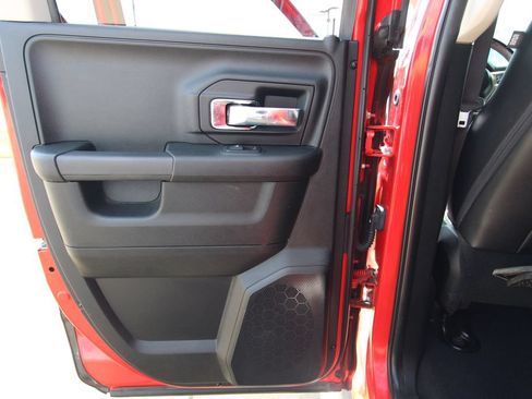 Used 2018 RAM 1500 Laramie AWD/4WD image 39