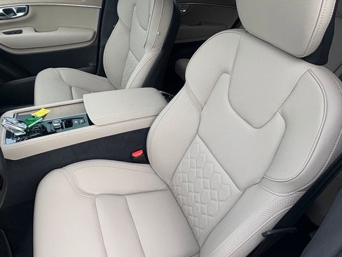 New 2026 Volvo XC90 T8 Plus image 18