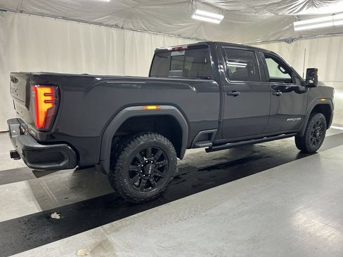 Certified 2024 GMC Sierra 2500 AT4 w/ AT4 Premium Plus Package AWD/4WD image 2
