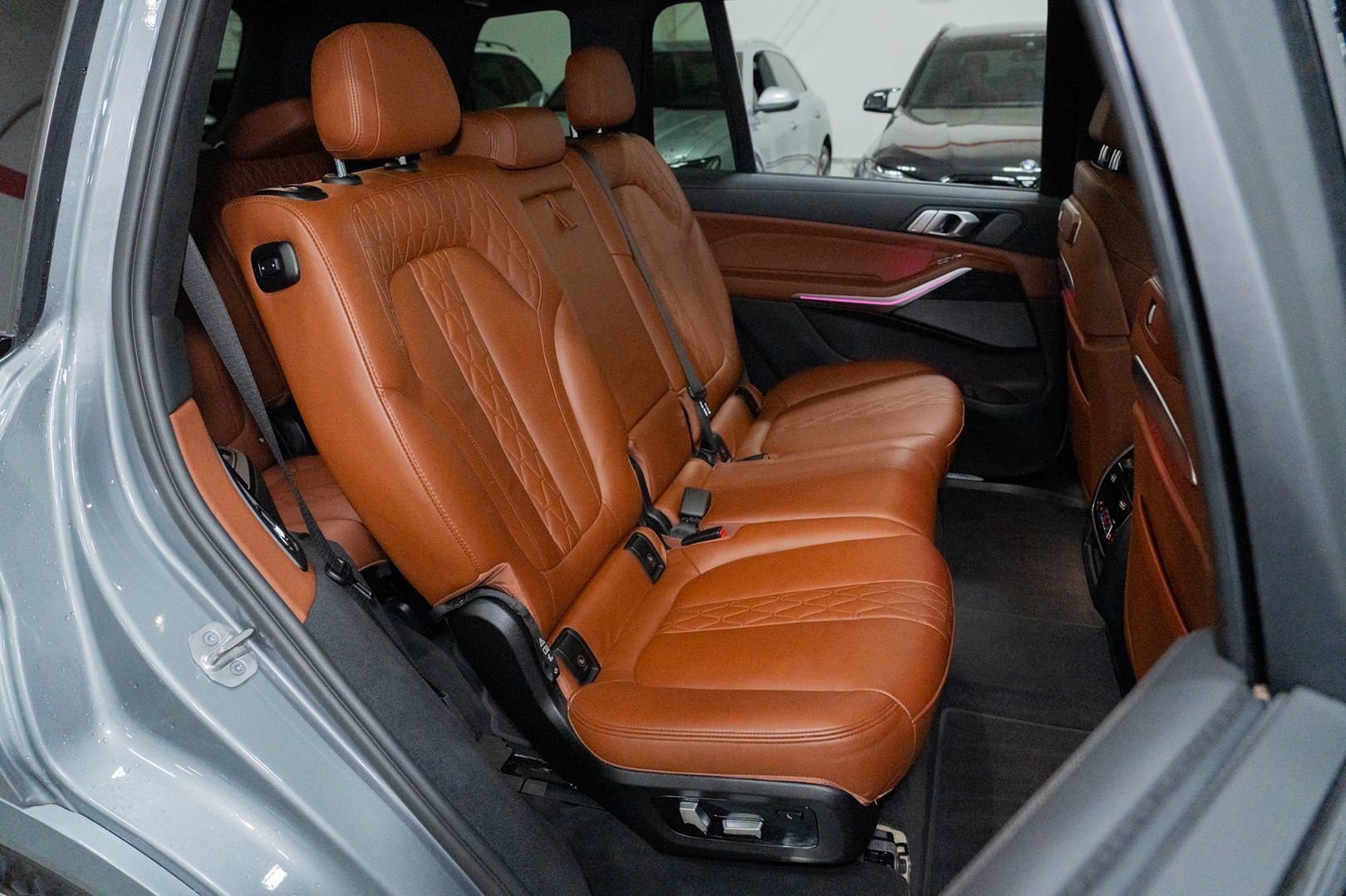 Used 2023 BMW X7 M60i AWD/4WD image 50