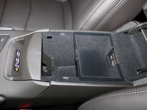 New 2025 Cadillac XT5 Premium Luxury w/ LPO, Red Accent Package image 21