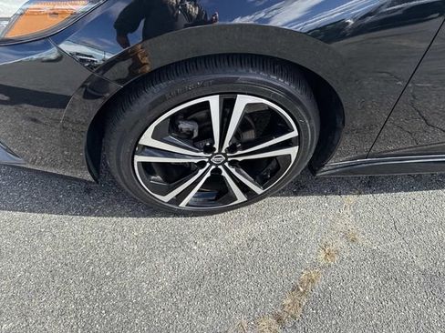 Used 2022 Nissan Sentra SR w/ Electronics Package image 12