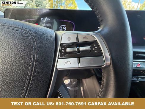 Used 2025 Kia Telluride S AWD/4WD image 17