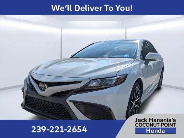 Used 2023 Toyota Camry SE w/ Cold Weather Package FWD image 7