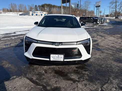 Used 2024 Chevrolet Blazer EV RS image 8