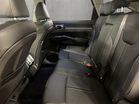 New 2026 Kia Sorento S image 13