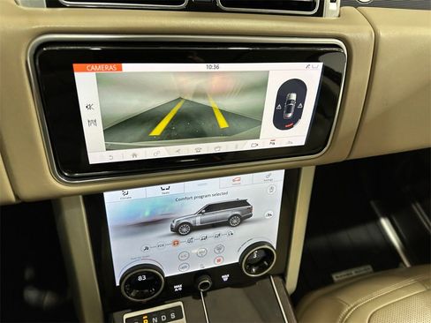Used 2020 Land Rover Range Rover HSE image 25