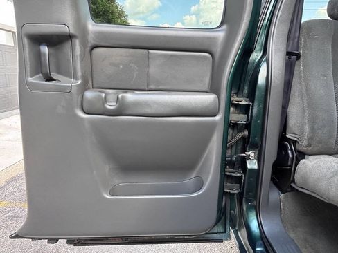 Used 2003 Chevrolet Silverado 1500 LS RWD image 17