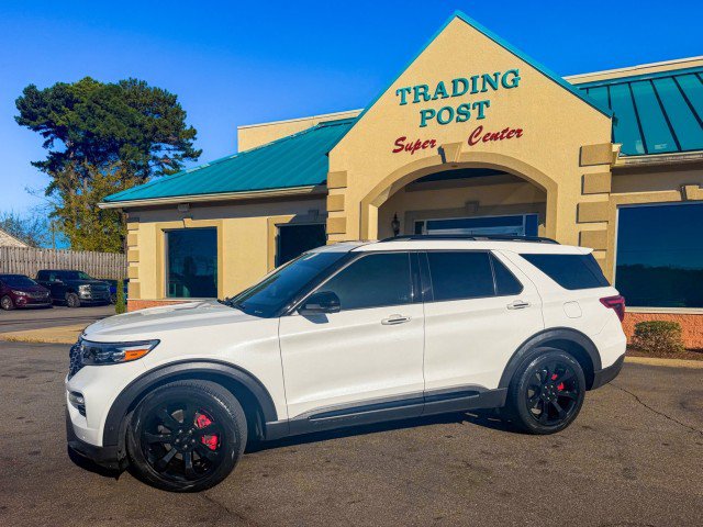 Used 2020 Ford Explorer ST w/ ST Street Pack AWD/4WD image 3