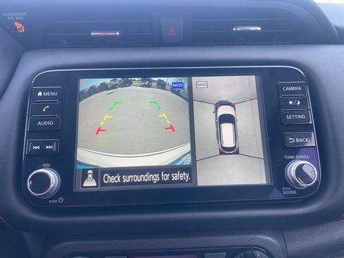 Certified 2024 Nissan Kicks SR w/ SR Premium Package FWD image 17