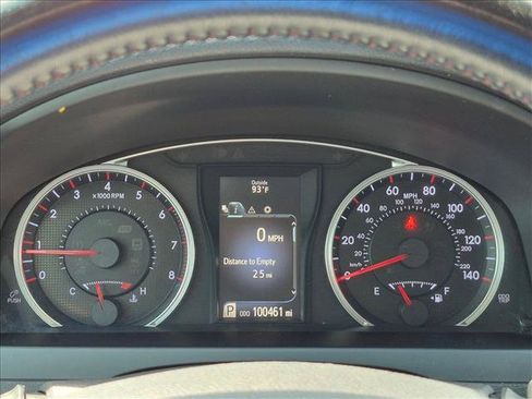 Used 2016 Toyota Camry SE FWD image 11