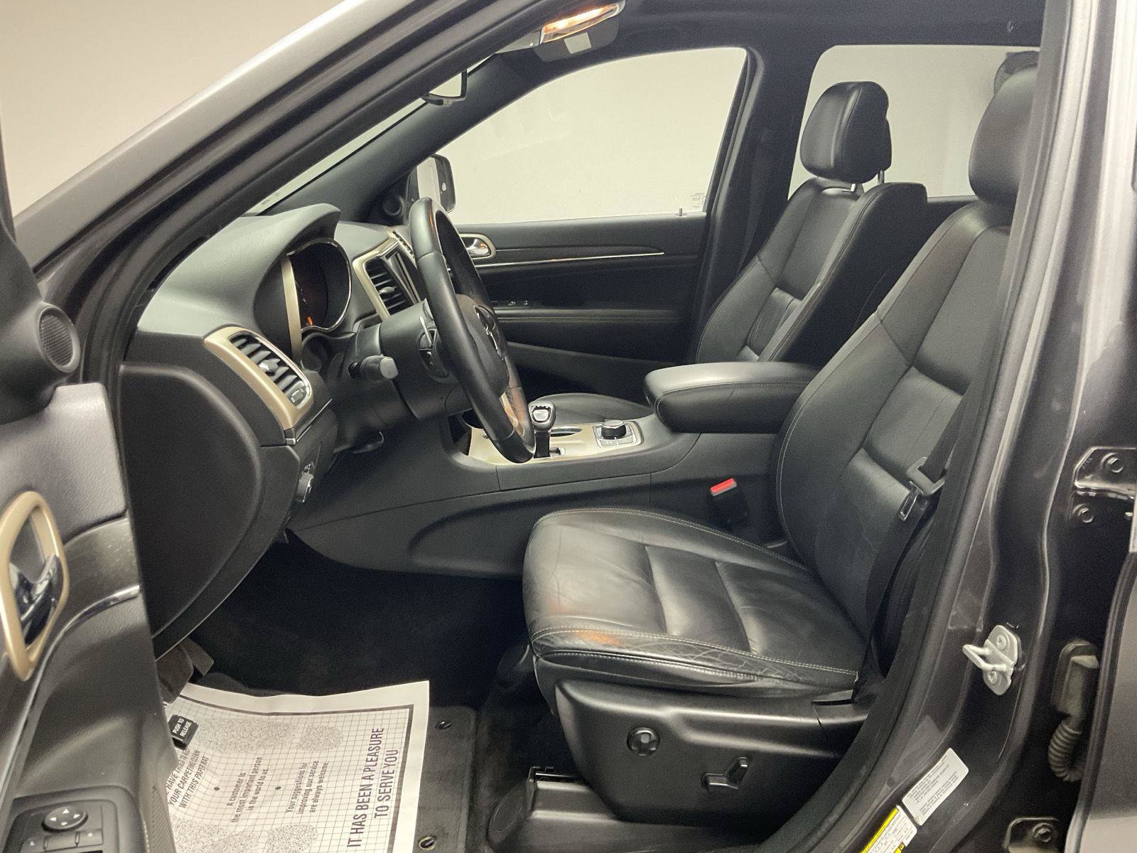 Used 2015 Jeep Grand Cherokee Limited AWD/4WD image 12