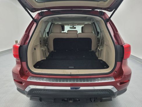 Used 2017 Nissan Pathfinder Platinum w/ Family Entertainment Package FWD image 29