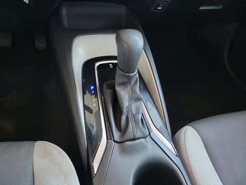 Used 2023 Toyota Corolla LE image 19