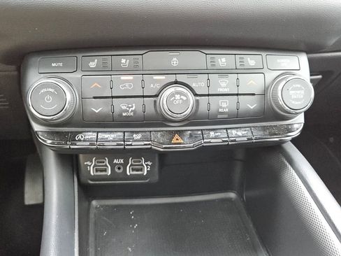 Used 2024 Dodge Durango GT AWD/4WD image 20