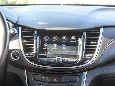 Used 2019 Chevrolet Trax LT w/ Driver Confidence Package FWD image 18