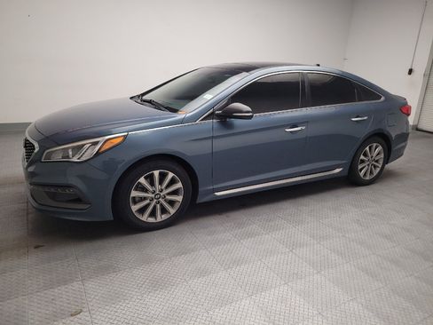 Used 2016 Hyundai Sonata Limited w/ Option Group 05 FWD image 2