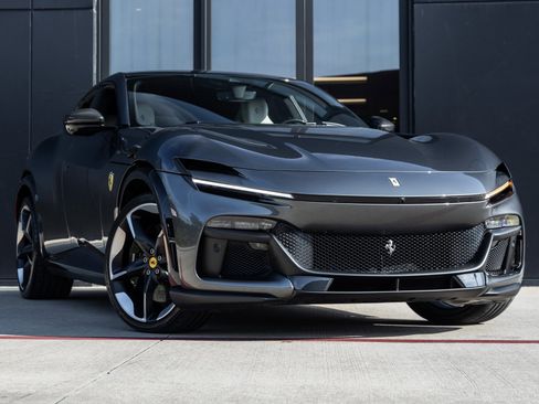 Used 2024 Ferrari Purosangue image 2