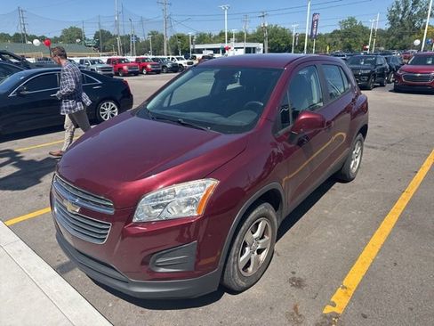 Used 2016 Chevrolet Trax LS AWD/4WD image 1