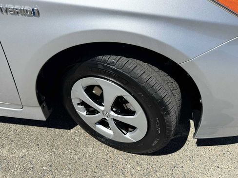 Used 2013 Toyota Prius Two FWD image 36