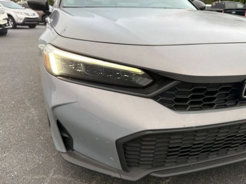 Used 2025 Honda Civic Sport image 17
