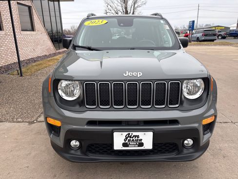 Used 2022 Jeep Renegade Latitude w/ Convenience Group image 6