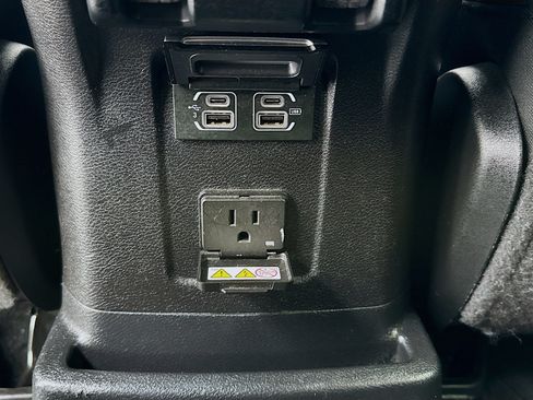 Used 2020 Jeep Wrangler Unlimited Rubicon AWD/4WD image 16
