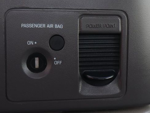 Used 2001 Ford F550 2WD Regular Cab Super Duty image 25