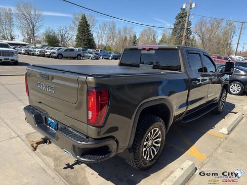 Used 2023 GMC Sierra 1500 AT4 w/ AT4 Premium Package AWD/4WD image 5