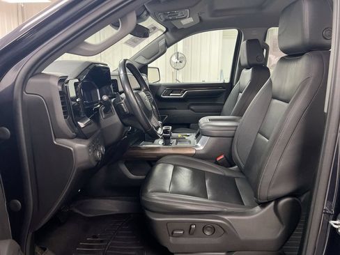 Used 2022 Chevrolet Silverado 1500 RST w/ Convenience Package II AWD/4WD image 20