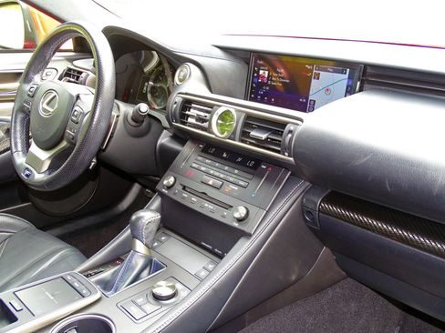 Used 2019 Lexus RC F w/ Performance Package image 17