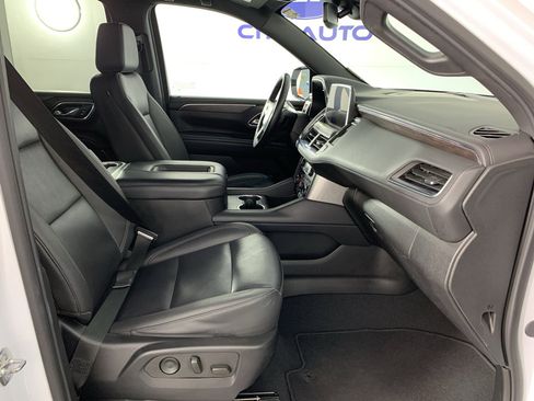 Used 2024 Chevrolet Tahoe LT w/ Luxury Package RWD image 43