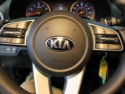 Used 2020 Kia Forte LXS image 15