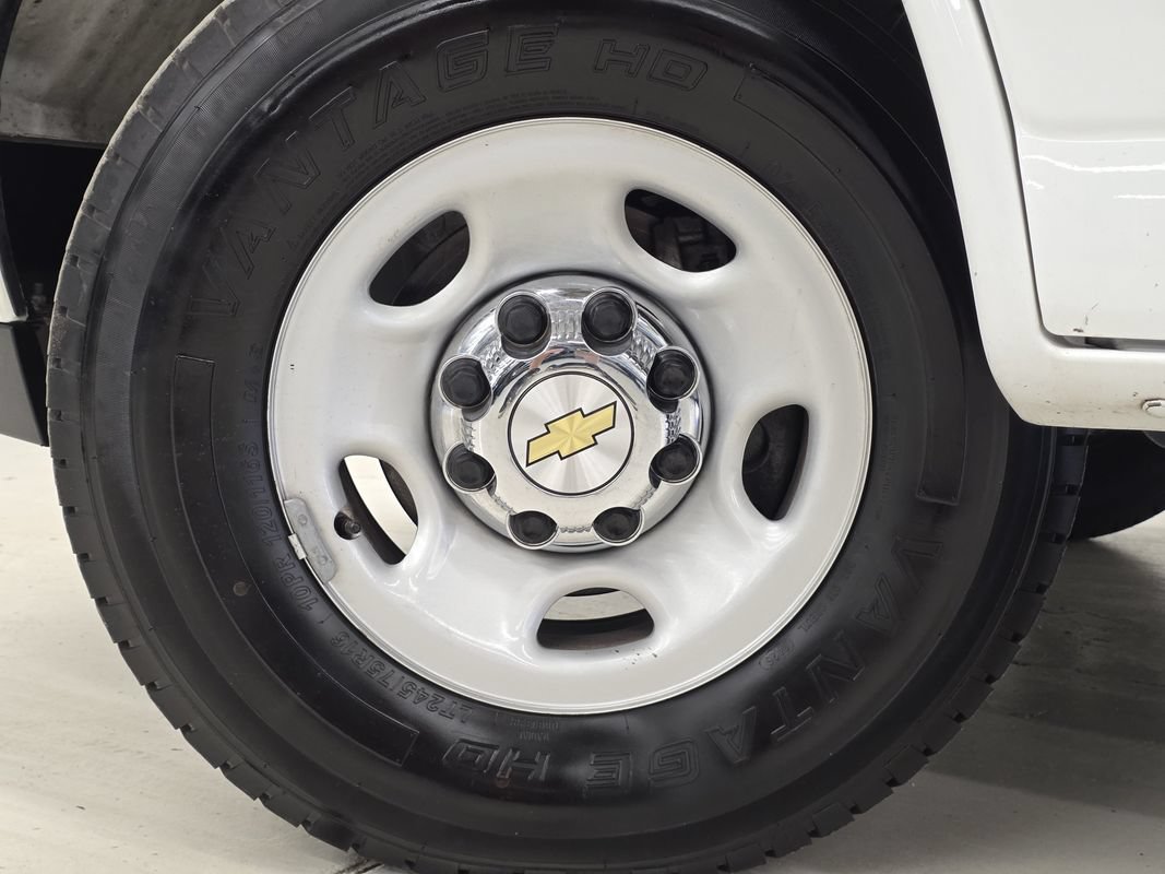 Used 2024 Chevrolet Express 3500 LT w/ LT Preferred Equipment Group RWD image 45