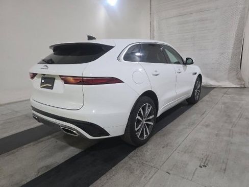Used 2024 Jaguar F-PACE R-Dynamic S image 9