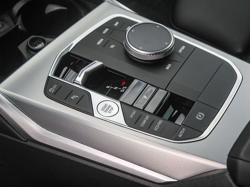 Used 2023 BMW M340i RWD image 16