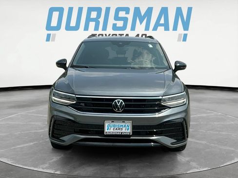 Used 2024 Volkswagen Tiguan SE R-Line AWD/4WD image 2