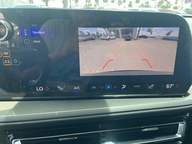 Used 2025 Chevrolet Traverse LT FWD image 15