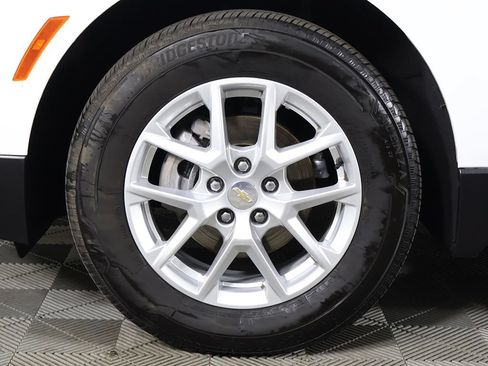 Used 2024 Chevrolet Equinox LT AWD/4WD image 22