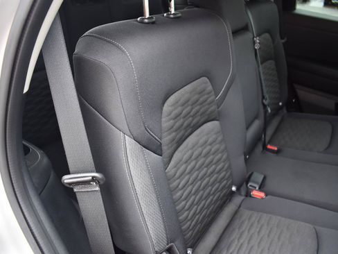 Used 2024 Nissan Pathfinder SV FWD image 63