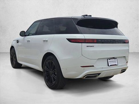 Used 2026 Land Rover Range Rover Sport Dynamic SE AWD/4WD image 3