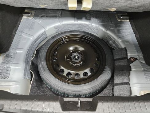 Used 2014 Chevrolet Cruze LT image 33