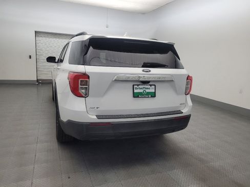 Used 2020 Ford Explorer XLT RWD image 6