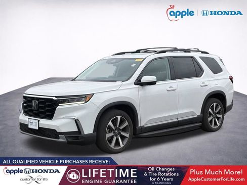 Used 2023 Honda Pilot Elite image 3