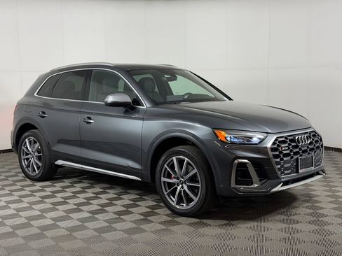 Certified 2022 Audi SQ5 Premium Plus image 7