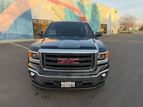 Used 2015 GMC Sierra 1500 SLE w/ SLE Value Package RWD image 3