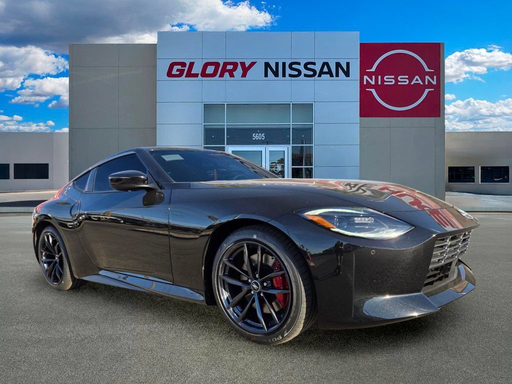 New 2026 Nissan Z Performance w/ Floor Mat Package RWD image 2