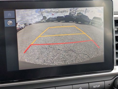 New 2026 Hyundai Venue SE image 20